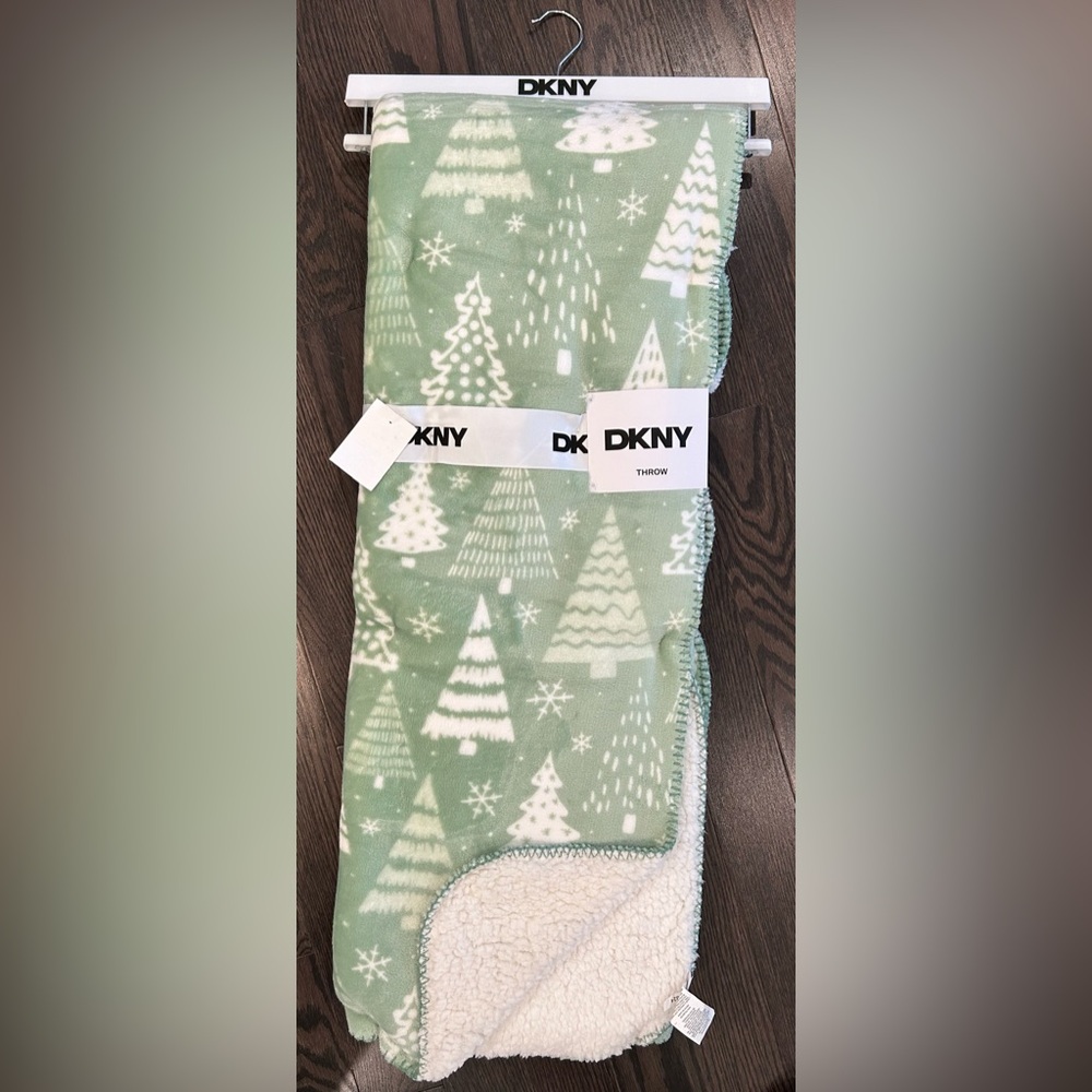 DKNY throw NWT